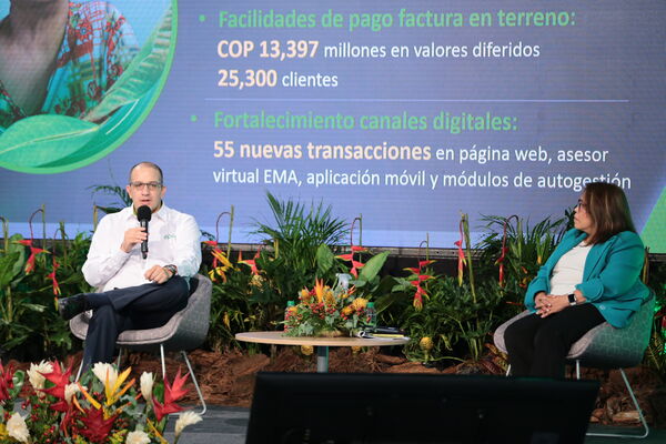 15 Encuentro Inversionistas 2021 
15 Encuentro Inversionistas 2021. 
Fecha: 13 Mayo 2021
Para descargar esta fotografía en alta resolución, haga clic sobre la imagen hasta que la misma se despliegue en la pantalla completa; luego dé clic derecho y elija la opción "guardar imagen como". 
En caso de publicación por cualquier medio, solicitamos acompañarla del crédito: "Foto EPM"
Palabras clave: 15 Encuentro Inversionistas 2021