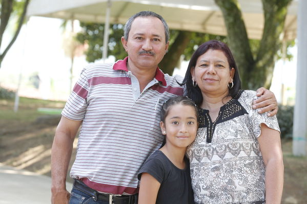 Día de la Familia EPM 2017
Día de la Familia EPM 2017
Fecha: Julio 16 de 2017
Para descargar esta fotografía en alta resolución, haga clic sobre la imagen hasta que la misma se despliegue en la pantalla completa; luego dé clic derecho y elija la opción "guardar imagen como". 
En caso de publicación por cualquier medio, solicitamos acompañarla del crédito: "Foto EPM"
Palabras clave: Día Familia EPM 2017
