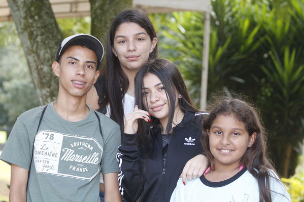 Día de la Familia EPM 2017
Día de la Familia EPM 2017
Fecha: Julio 16 de 2017
Para descargar esta fotografía en alta resolución, haga clic sobre la imagen hasta que la misma se despliegue en la pantalla completa; luego dé clic derecho y elija la opción "guardar imagen como". 
En caso de publicación por cualquier medio, solicitamos acompañarla del crédito: "Foto EPM"
Palabras clave: Día Familia EPM 2017