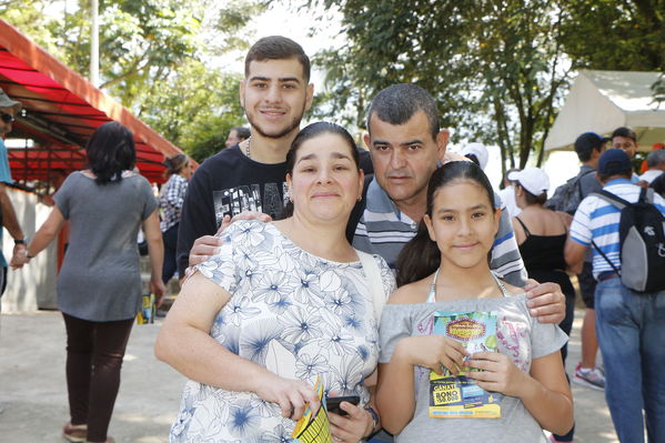 Día de la Familia EPM 2017
Día de la Familia EPM 2017
Fecha: Julio 16 de 2017
Para descargar esta fotografía en alta resolución, haga clic sobre la imagen hasta que la misma se despliegue en la pantalla completa; luego dé clic derecho y elija la opción "guardar imagen como". 
En caso de publicación por cualquier medio, solicitamos acompañarla del crédito: "Foto EPM"
Palabras clave: Día Familia EPM 2017