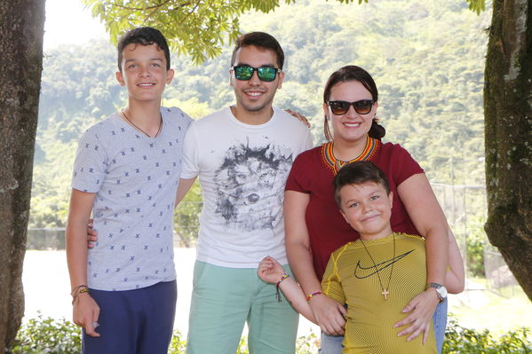 Día de la Familia EPM 2017
Día de la Familia EPM 2017
Fecha: Julio 16 de 2017
Para descargar esta fotografía en alta resolución, haga clic sobre la imagen hasta que la misma se despliegue en la pantalla completa; luego dé clic derecho y elija la opción "guardar imagen como". 
En caso de publicación por cualquier medio, solicitamos acompañarla del crédito: "Foto EPM"
Palabras clave: Día Familia EPM 2017