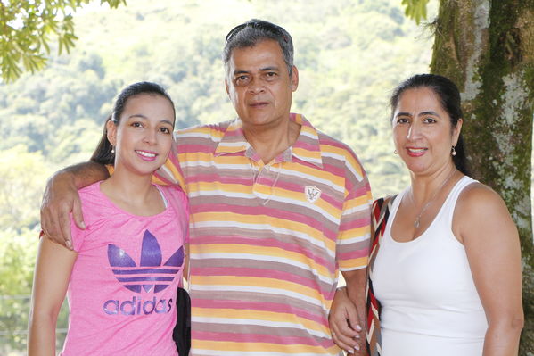 Día de la Familia EPM 2017
Día de la Familia EPM 2017
Fecha: Julio 16 de 2017
Para descargar esta fotografía en alta resolución, haga clic sobre la imagen hasta que la misma se despliegue en la pantalla completa; luego dé clic derecho y elija la opción "guardar imagen como". 
En caso de publicación por cualquier medio, solicitamos acompañarla del crédito: "Foto EPM"
Palabras clave: Día Familia EPM 2017