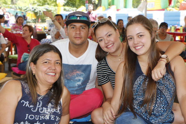 Día de la Familia EPM 2017
Día de la Familia EPM 2017
Fecha: Julio 16 de 2017
Para descargar esta fotografía en alta resolución, haga clic sobre la imagen hasta que la misma se despliegue en la pantalla completa; luego dé clic derecho y elija la opción "guardar imagen como". 
En caso de publicación por cualquier medio, solicitamos acompañarla del crédito: "Foto EPM"
Palabras clave: Día Familia EPM 2017