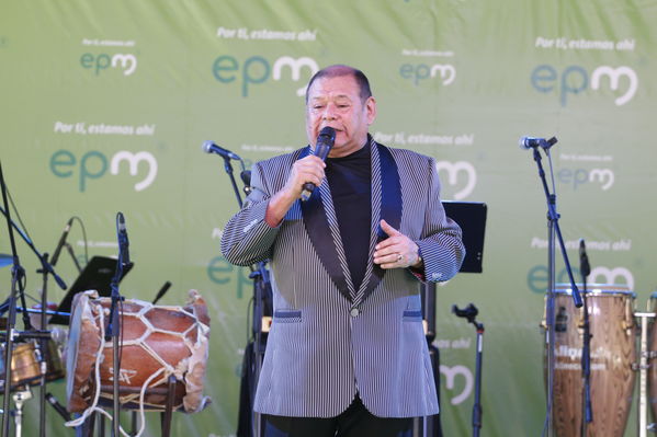 Día de la Familia EPM 2017
Día de la Familia EPM 2017
Fecha: Julio 16 de 2017
Para descargar esta fotografía en alta resolución, haga clic sobre la imagen hasta que la misma se despliegue en la pantalla completa; luego dé clic derecho y elija la opción "guardar imagen como". 
En caso de publicación por cualquier medio, solicitamos acompañarla del crédito: "Foto EPM"
Palabras clave: Día Familia EPM 2017