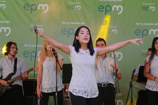 Día de la Familia EPM 2017
Día de la Familia EPM 2017
Fecha: Julio 16 de 2017
Para descargar esta fotografía en alta resolución, haga clic sobre la imagen hasta que la misma se despliegue en la pantalla completa; luego dé clic derecho y elija la opción "guardar imagen como". 
En caso de publicación por cualquier medio, solicitamos acompañarla del crédito: "Foto EPM"
Palabras clave: Día Familia EPM 2017