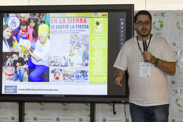 Semana TIC
Semana TIC
Fecha: Septiembre 19 de 2017
Para descargar esta fotografía en alta resolución, haga clic sobre la imagen hasta que la misma se despliegue en la pantalla completa; luego dé clic derecho y elija la opción "guardar imagen como". 
En caso de publicación por cualquier medio, solicitamos acompañarla del crédito: "Foto EPM"
Palabras clave: Semana TIC
