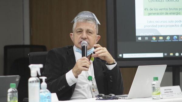Reunión Gerente EPM con alcaldes región Norte Nordeste
Reunión Gerente EPM con alcaldes región Norte Nordeste
Fecha: 13 Agosto 2021
Para descargar esta fotografía en alta resolución, haga clic sobre la imagen hasta que la misma se despliegue en la pantalla completa; luego dé clic derecho y elija la opción "guardar imagen como". 
En caso de publicación por cualquier medio, solicitamos acompañarla del crédito: "Foto EPM"
Palabras clave: Reunión Gerente EPM con alcaldes región Norte Nordeste