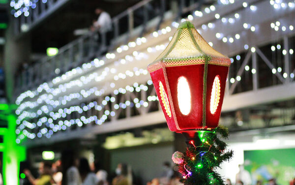 Acto de bienvenida Navidad gente EPM 2021
Para descargar esta fotografía en alta resolución, haga clic sobre la imagen hasta que la misma se despliegue en la pantalla completa; luego dé clic derecho y elija la opción "guardar imagen como". 
En caso de publicación por cualquier medio, solicitamos acompañarla del crédito: "Foto EPM"
Palabras clave: Acto bienvenida Navidad gente EPM