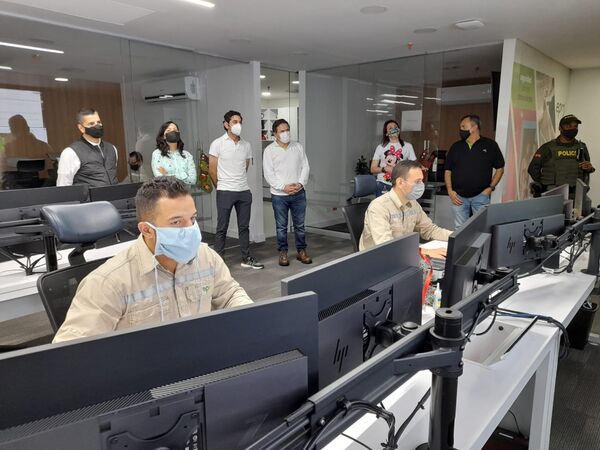 Visitas Gerente General EPM proyecto hidroeléctrico Ituango
Visitas Gerente General EPM proyecto hidroeléctrico Ituango.
Fecha: 2021 5 Enero
Para descargar esta fotografía en alta resolución, haga clic sobre la imagen hasta que la misma se despliegue en la pantalla completa; luego dé clic derecho y elija la opción "guardar imagen como". 
En caso de publicación por cualquier medio, solicitamos acompañarla del crédito: "Foto EPM"
Palabras clave: Visitas Gerente General EPM proyecto hidroeléctrico Ituango