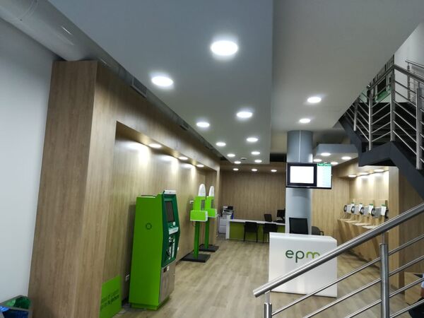 Oficinas EPM
Oficinas EPM.
Fecha: 14 Abril 2021.
Para descargar esta fotografía en alta resolución, haga clic sobre la imagen hasta que la misma se despliegue en la pantalla completa; luego dé clic derecho y elija la opción "guardar imagen como". 
En caso de publicación por cualquier medio, solicitamos acompañarla del crédito: "Foto EPM"
Palabras clave: Oficinas EPM