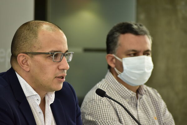Rueda prensa anuncio contraloría cuentas contratistas proyecto Hidroituang
Rueda prensa anuncio contraloría cuentas contratistas proyecto Hidroituango.
Fecha: 2021 ABRIL 21
Para descargar esta fotografía en alta resolución, haga clic sobre la imagen hasta que la misma se despliegue en la pantalla completa; luego dé clic derecho y elija la opción "guardar imagen como". 
En caso de publicación por cualquier medio, solicitamos acompañarla del crédito: "Foto EPM"
Palabras clave: Rueda prensa anuncio contraloría cuentas contratistas proyecto Hidroituang