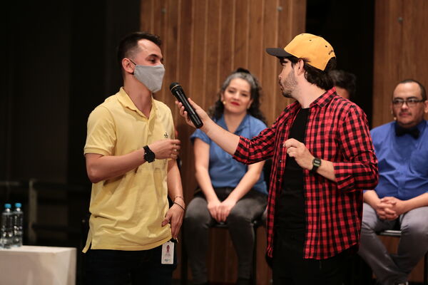 OBRA TEATRO 66 ANIOS EPM ACCION IMPRO
OBRA TEATRO 66 ANIOS EPM ACCION IMPRO
Fecha: 6 AGOSTO 2021
Para descargar esta fotografía en alta resolución, haga clic sobre la imagen hasta que la misma se despliegue en la pantalla completa; luego dé clic derecho y elija la opción "guardar imagen como". 
En caso de publicación por cualquier medio, solicitamos acompañarla del crédito: "Foto EPM"
Palabras clave: OBRA TEATRO 66 ANIOS EPM ACCION IMPRO
