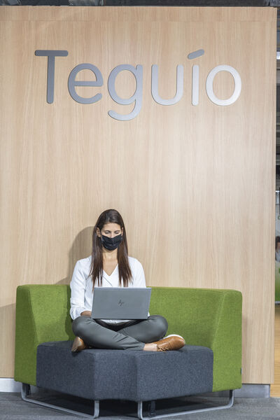 Servicios Seguros Corporativos 
Servicios de seguros Corporativos.
Fecha: 21 Diciembre 2021.
Para descargar esta fotografía en alta resolución, haga clic sobre la imagen hasta que la misma se despliegue en la pantalla completa; luego dé clic derecho y elija la opción "guardar imagen como". 
En caso de publicación por cualquier medio, solicitamos acompañarla del crédito: "Foto EPM" 
Palabras clave: Servicios Seguros Corporativos