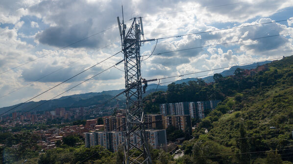 SUBESTACIONES_Y_LINEAS_283229.jpg