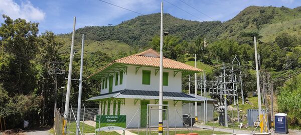 Casa del Ingeniero, subestación El Limón
Casa del Ingeniero, subestación El Limón
Fecha: 12 Julio 2021.
Para descargar esta fotografía en alta resolución, haga clic sobre la imagen hasta que la misma se despliegue en la pantalla completa; luego dé clic derecho y elija la opción "guardar imagen como". 
En caso de publicación por cualquier medio, solicitamos acompañarla del crédito: "Foto EPM"
Palabras clave: Casa del Ingeniero, subestación El Limón