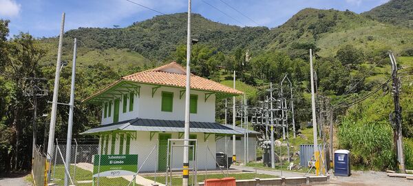 Casa del Ingeniero, subestación El Limón
Casa del Ingeniero, subestación El Limón
Fecha: 12 Julio 2021.
Para descargar esta fotografía en alta resolución, haga clic sobre la imagen hasta que la misma se despliegue en la pantalla completa; luego dé clic derecho y elija la opción "guardar imagen como". 
En caso de publicación por cualquier medio, solicitamos acompañarla del crédito: "Foto EPM"
Palabras clave: Casa del Ingeniero, subestación El Limón