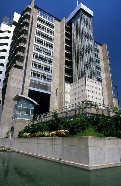 Edificio EPM
Edificio EPM
Fecha: 27 JULIO 2021
Para descargar esta fotografía en alta resolución, haga clic sobre la imagen hasta que la misma se despliegue en la pantalla completa; luego dé clic derecho y elija la opción "guardar imagen como". 
En caso de publicación por cualquier medio, solicitamos acompañarla del crédito: "Foto EPM"
Palabras clave: Edificio EPM