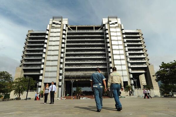 Edificio EPM
Edificio EPM
Fecha: 27 JULIO 2021
Para descargar esta fotografía en alta resolución, haga clic sobre la imagen hasta que la misma se despliegue en la pantalla completa; luego dé clic derecho y elija la opción "guardar imagen como". 
En caso de publicación por cualquier medio, solicitamos acompañarla del crédito: "Foto EPM"
Palabras clave: Edificio EPM