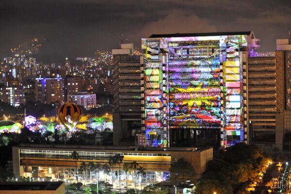 Edificio EPM
Edificio EPM
Fecha: 27 JULIO 2021
Para descargar esta fotografía en alta resolución, haga clic sobre la imagen hasta que la misma se despliegue en la pantalla completa; luego dé clic derecho y elija la opción "guardar imagen como". 
En caso de publicación por cualquier medio, solicitamos acompañarla del crédito: "Foto EPM"
Palabras clave: Edificio EPM