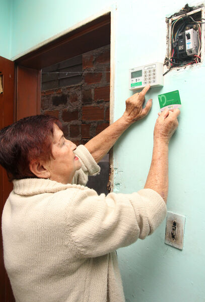 Energía Prepago
Energía Prepago
Fecha: 27 JULIO 2021
Para descargar esta fotografía en alta resolución, haga clic sobre la imagen hasta que la misma se despliegue en la pantalla completa; luego dé clic derecho y elija la opción "guardar imagen como". 
En caso de publicación por cualquier medio, solicitamos acompañarla del crédito: "Foto EPM"
Palabras clave: Energía Prepago