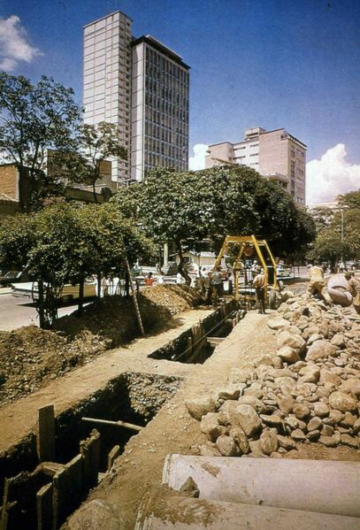 Historia EPM
Historia EPM
Fecha: 27 JULIO 2021
Para descargar esta fotografía en alta resolución, haga clic sobre la imagen hasta que la misma se despliegue en la pantalla completa; luego dé clic derecho y elija la opción "guardar imagen como". 
En caso de publicación por cualquier medio, solicitamos acompañarla del crédito: "Foto EPM"
Palabras clave: Historia EPM