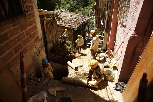 Proyectos Acueducto
Proyectos Acueducto
Fecha: 27 JULIO 2021
Para descargar esta fotografía en alta resolución, haga clic sobre la imagen hasta que la misma se despliegue en la pantalla completa; luego dé clic derecho y elija la opción "guardar imagen como". 
En caso de publicación por cualquier medio, solicitamos acompañarla del crédito: "Foto EPM"
Palabras clave: Proyectos Acueducto