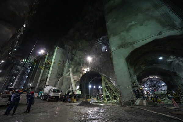 Avance obras Proyecto Hidroeléctrico Ituango
Avance obras Proyecto Hidroeléctrico Ituango
Fecha: Junio 22 2021
Para descargar esta fotografía en alta resolución, haga clic sobre la imagen hasta que la misma se despliegue en la pantalla completa; luego dé clic derecho y elija la opción "guardar imagen como". 
En caso de publicación por cualquier medio, solicitamos acompañarla del crédito: "Foto EPM"
Palabras clave: Avance obras Proyecto Hidroeléctrico Ituango
