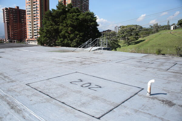 Subestación Colombia Obras
Subestación Colombia.
Fecha: 3 Junio 2021.
Para descargar esta fotografía en alta resolución, haga clic sobre la imagen hasta que la misma se despliegue en la pantalla completa; luego dé clic derecho y elija la opción "guardar imagen como". 
En caso de publicación por cualquier medio, solicitamos acompañarla del crédito: "Foto EPM"
Palabras clave: Subestación Colombia Obras