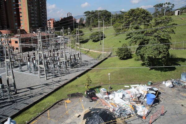 Subestación Colombia Obras
Subestación Colombia.
Fecha: 3 Junio 2021.
Para descargar esta fotografía en alta resolución, haga clic sobre la imagen hasta que la misma se despliegue en la pantalla completa; luego dé clic derecho y elija la opción "guardar imagen como". 
En caso de publicación por cualquier medio, solicitamos acompañarla del crédito: "Foto EPM"
Palabras clave: Subestación Colombia Obras