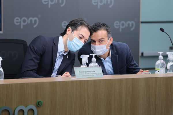 Rueda Prensa Ventures EPM
Rueda de prensa Ventures EPM
Fecha: 11 Marzo 2021.
Para descargar esta fotografía en alta resolución, haga clic sobre la imagen hasta que la misma se despliegue en la pantalla completa; luego dé clic derecho y elija la opción "guardar imagen como". 
En caso de publicación por cualquier medio, solicitamos acompañarla del crédito: "Foto EPM"
Palabras clave: Rueda Prensa Ventures EPM