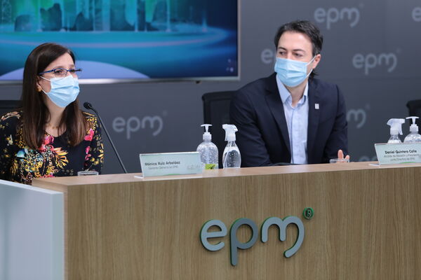 Rueda Prensa Ventures EPM
Rueda de prensa Ventures EPM
Fecha: 11 Marzo 2021.
Para descargar esta fotografía en alta resolución, haga clic sobre la imagen hasta que la misma se despliegue en la pantalla completa; luego dé clic derecho y elija la opción "guardar imagen como". 
En caso de publicación por cualquier medio, solicitamos acompañarla del crédito: "Foto EPM"
Palabras clave: Rueda Prensa Ventures EPM