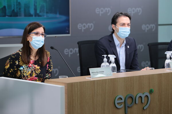 Rueda Prensa Ventures EPM
Rueda de prensa Ventures EPM
Fecha: 11 Marzo 2021.
Para descargar esta fotografía en alta resolución, haga clic sobre la imagen hasta que la misma se despliegue en la pantalla completa; luego dé clic derecho y elija la opción "guardar imagen como". 
En caso de publicación por cualquier medio, solicitamos acompañarla del crédito: "Foto EPM"
Palabras clave: Rueda Prensa Ventures EPM