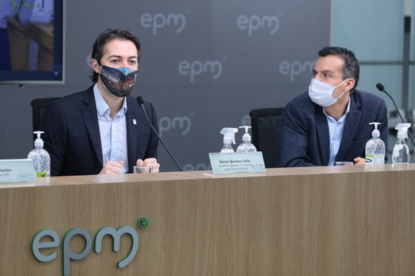 Rueda Prensa Ventures EPM
Rueda de prensa Ventures EPM
Fecha: 11 Marzo 2021.
Para descargar esta fotografía en alta resolución, haga clic sobre la imagen hasta que la misma se despliegue en la pantalla completa; luego dé clic derecho y elija la opción "guardar imagen como". 
En caso de publicación por cualquier medio, solicitamos acompañarla del crédito: "Foto EPM"
Palabras clave: Rueda Prensa Ventures EPM