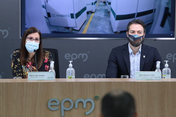 Rueda Prensa Ventures EPM
Rueda de prensa Ventures EPM
Fecha: 11 Marzo 2021.
Para descargar esta fotografía en alta resolución, haga clic sobre la imagen hasta que la misma se despliegue en la pantalla completa; luego dé clic derecho y elija la opción "guardar imagen como". 
En caso de publicación por cualquier medio, solicitamos acompañarla del crédito: "Foto EPM"
Palabras clave: Rueda Prensa Ventures EPM