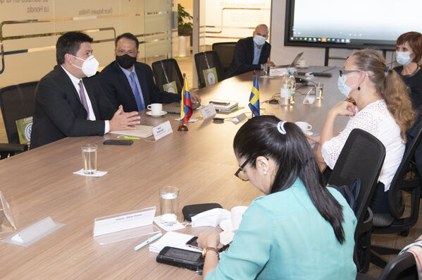 VISITA EMBAJADORA SUECIA COLOMBIA HELENA STROM
VISITA EMBAJADORA SUECIA COLOMBIA HELENA STROM
Fecha: 19 Marzo 2021.
Para descargar esta fotografía en alta resolución, haga clic sobre la imagen hasta que la misma se despliegue en la pantalla completa; luego dé clic derecho y elija la opción "guardar imagen como". 
En caso de publicación por cualquier medio, solicitamos acompañarla del crédito: "Foto EPM"
Palabras clave: VISITA EMBAJADORA SUECIA COLOMBIA HELENA STROM