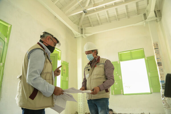 Restauración bien interés cultural Casa Ingenieros
Restauración bien interés cultural Casa Ingenieros.
Fecha: 25 Marzo 2021.
Para descargar esta fotografía en alta resolución, haga clic sobre la imagen hasta que la misma se despliegue en la pantalla completa; luego dé clic derecho y elija la opción "guardar imagen como". 
En caso de publicación por cualquier medio, solicitamos acompañarla del crédito: "Foto EPM"
Palabras clave: Restauración bien interés cultural Casa Ingenieros