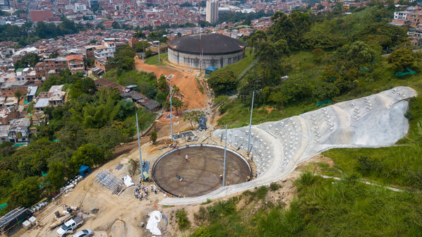 Acueducto Itaguí 
Acueducto Itaguí 
Fecha: 14 Mayo 2021
Para descargar esta fotografía en alta resolución, haga clic sobre la imagen hasta que la misma se despliegue en la pantalla completa; luego dé clic derecho y elija la opción "guardar imagen como". 
En caso de publicación por cualquier medio, solicitamos acompañarla del crédito: "Foto EPM"
Palabras clave: Acueducto Itaguí