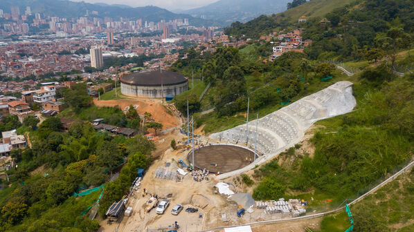 Acueducto Itaguí 
Acueducto Itaguí 
Fecha: 14 Mayo 2021
Para descargar esta fotografía en alta resolución, haga clic sobre la imagen hasta que la misma se despliegue en la pantalla completa; luego dé clic derecho y elija la opción "guardar imagen como". 
En caso de publicación por cualquier medio, solicitamos acompañarla del crédito: "Foto EPM"
Palabras clave: Acueducto Itaguí