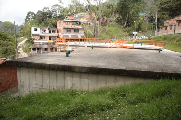 Acueducto Itaguí 
Acueducto Itaguí 
Fecha: 14 Mayo 2021
Para descargar esta fotografía en alta resolución, haga clic sobre la imagen hasta que la misma se despliegue en la pantalla completa; luego dé clic derecho y elija la opción "guardar imagen como". 
En caso de publicación por cualquier medio, solicitamos acompañarla del crédito: "Foto EPM"
Palabras clave: Acueducto Itaguí
