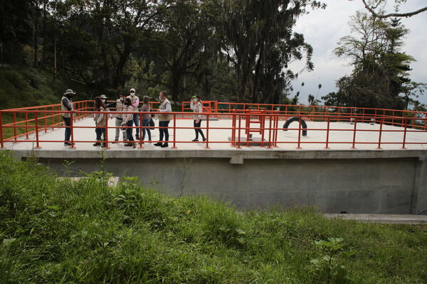 Acueducto Itaguí 
Acueducto Itaguí 
Fecha: 14 Mayo 2021
Para descargar esta fotografía en alta resolución, haga clic sobre la imagen hasta que la misma se despliegue en la pantalla completa; luego dé clic derecho y elija la opción "guardar imagen como". 
En caso de publicación por cualquier medio, solicitamos acompañarla del crédito: "Foto EPM"
Palabras clave: Acueducto Itaguí