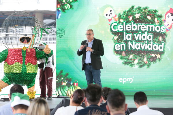 Rueda Prensa Celebremos Vida Navidad
Rueda de Prensa Celebremos la Vida en Navidad 
Fecha: 5 Noviembre 2021
Para descargar esta fotografía en alta resolución, haga clic sobre la imagen hasta que la misma se despliegue en la pantalla completa; luego dé clic derecho y elija la opción "guardar imagen como". 
En caso de publicación por cualquier medio, solicitamos acompañarla del crédito: "Foto EPM"
Palabras clave: Rueda Prensa Celebremos Vida Navidad