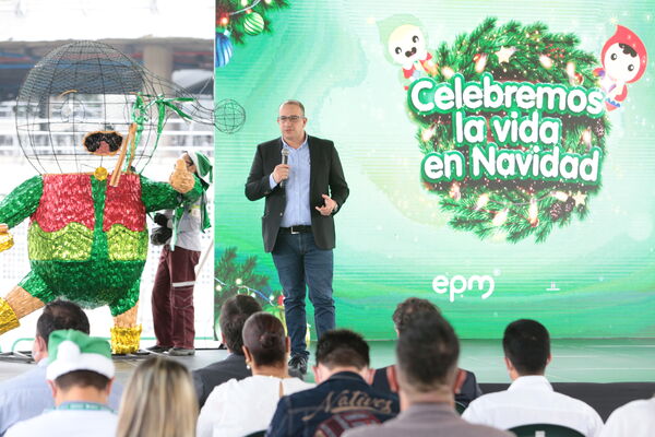 Rueda Prensa Celebremos Vida Navidad
Rueda de Prensa Celebremos la Vida en Navidad 
Fecha: 5 Noviembre 2021
Para descargar esta fotografía en alta resolución, haga clic sobre la imagen hasta que la misma se despliegue en la pantalla completa; luego dé clic derecho y elija la opción "guardar imagen como". 
En caso de publicación por cualquier medio, solicitamos acompañarla del crédito: "Foto EPM"
Palabras clave: Rueda Prensa Celebremos Vida Navidad