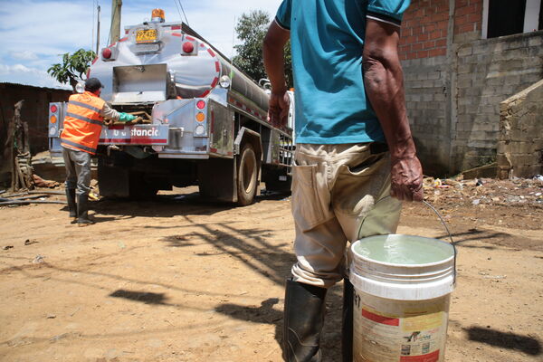 Agua Potable Vereda Granizal 
Agua potable vereda Granizal
Fecha: 2021 Junio 15
Para descargar esta fotografía en alta resolución, haga clic sobre la imagen hasta que la misma se despliegue en la pantalla completa; luego dé clic derecho y elija la opción "guardar imagen como". 
En caso de publicación por cualquier medio, solicitamos acompañarla del crédito: "Foto EPM"
Palabras clave: Agua Potable Vereda Granizal