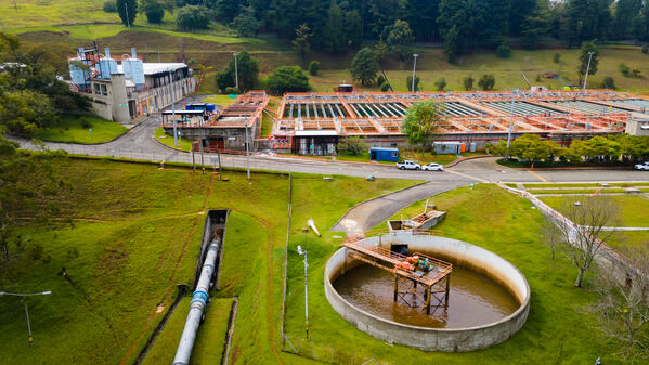 PLANTA MANATIALES modernización ampliación
PLANTA MANATIALES modernización ampliación
Fecha: 2021 Septiembre 23
Para descargar esta fotografía en alta resolución, haga clic sobre la imagen hasta que la misma se despliegue en la pantalla completa; luego dé clic derecho y elija la opción "guardar imagen como". 
En caso de publicación por cualquier medio, solicitamos acompañarla del crédito: "Foto EPM"

Palabras clave: PLANTA MANATIALES modernización ampliación