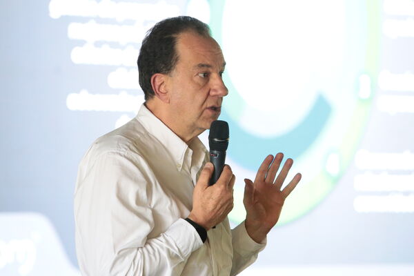 Encuentro Directivo Grupo EPM 2021 
Encuentro Directivo Grupo EPM 2021 
Fecha: 9 SEPTIEMBRE 2021
Para descargar esta fotografía en alta resolución, haga clic sobre la imagen hasta que la misma se despliegue en la pantalla completa; luego dé clic derecho y elija la opción "guardar imagen como". 
En caso de publicación por cualquier medio, solicitamos acompañarla del crédito: "Foto EPM"
Palabras clave: Encuentro Directivo Grupo EPM 2021
