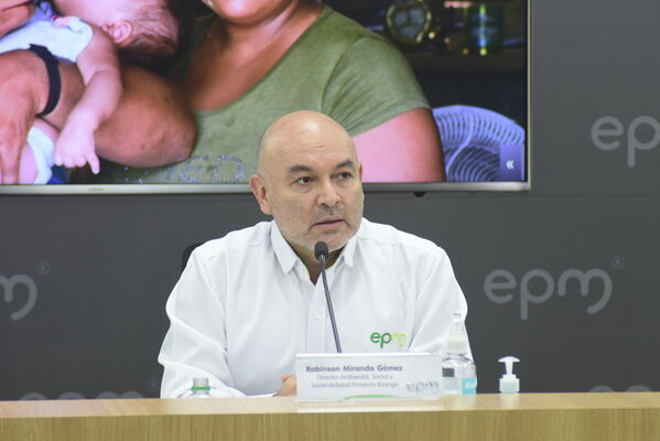 Rueda prensa
Rueda de prensa
Fecha: 2021 Septiembre 9
Para descargar esta fotografía en alta resolución, haga clic sobre la imagen hasta que la misma se despliegue en la pantalla completa; luego dé clic derecho y elija la opción "guardar imagen como". 
En caso de publicación por cualquier medio, solicitamos acompañarla del crédito: "Foto EPM"
Palabras clave: Rueda prensa