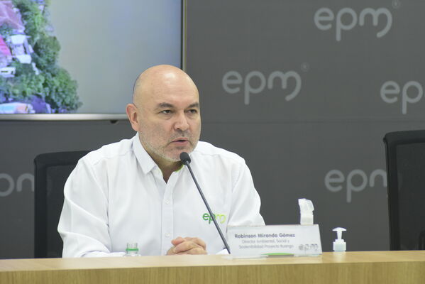 Rueda prensa
Rueda de prensa
Fecha: 2021 Septiembre 9
Para descargar esta fotografía en alta resolución, haga clic sobre la imagen hasta que la misma se despliegue en la pantalla completa; luego dé clic derecho y elija la opción "guardar imagen como". 
En caso de publicación por cualquier medio, solicitamos acompañarla del crédito: "Foto EPM"
Palabras clave: Rueda prensa