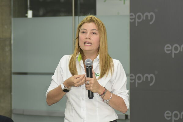 Rueda prensa
Rueda de prensa
Fecha: 2021 Septiembre 9
Para descargar esta fotografía en alta resolución, haga clic sobre la imagen hasta que la misma se despliegue en la pantalla completa; luego dé clic derecho y elija la opción "guardar imagen como". 
En caso de publicación por cualquier medio, solicitamos acompañarla del crédito: "Foto EPM"
Palabras clave: Rueda prensa