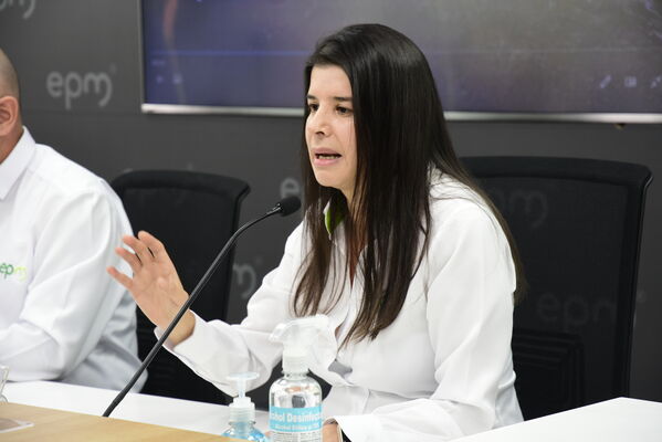 Rueda prensa
Rueda de prensa
Fecha: 2021 Septiembre 9
Para descargar esta fotografía en alta resolución, haga clic sobre la imagen hasta que la misma se despliegue en la pantalla completa; luego dé clic derecho y elija la opción "guardar imagen como". 
En caso de publicación por cualquier medio, solicitamos acompañarla del crédito: "Foto EPM"
Palabras clave: Rueda prensa