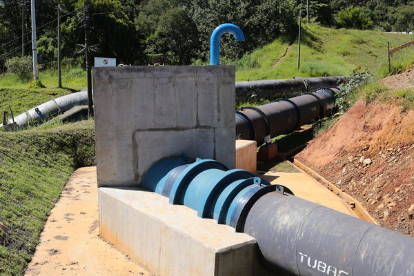 Obras realizadas proyecto Manantiales
Obras realizadas proyecto Manantiales.
Fecha: 8 Agosto 2022.
Para descargar esta fotografía en alta resolución, haga clic sobre la imagen hasta que la misma se despliegue en la pantalla completa; luego dé clic derecho y elija la opción "guardar imagen como". 
En caso de publicación por cualquier medio, solicitamos acompañarla del crédito: "Foto EPM"
Palabras clave: Obras realizadas proyecto Manantiales